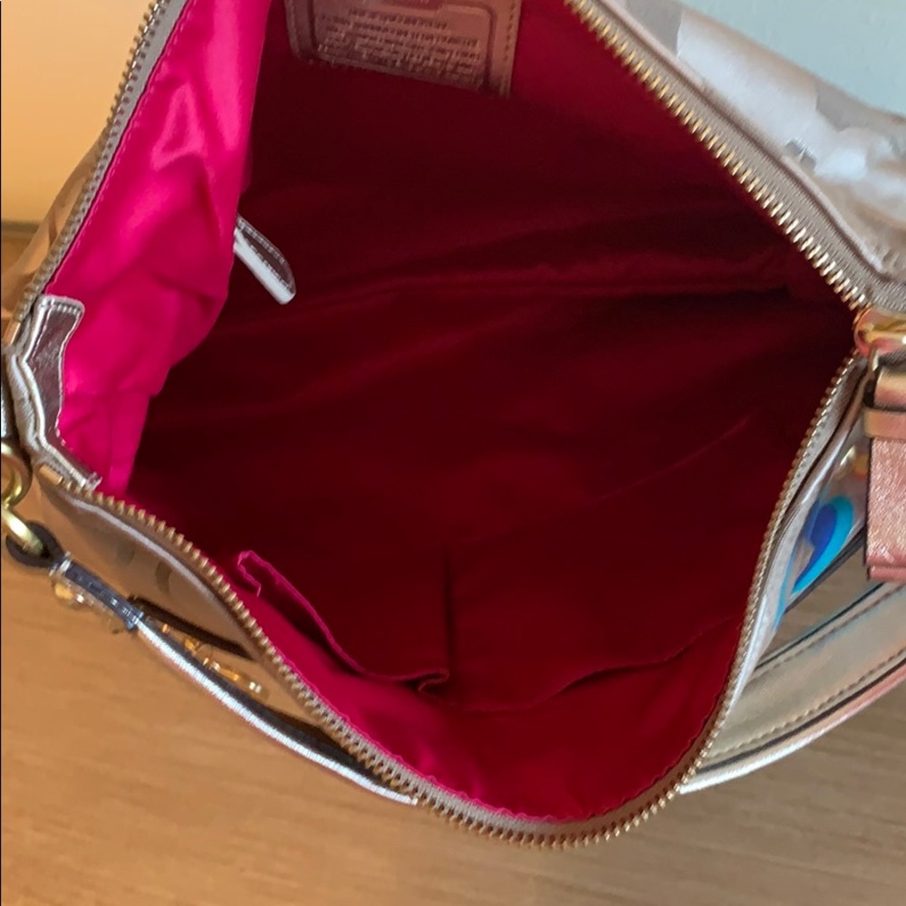 NWOT COACH bag and matching wristlet - Picture 5 of 8
